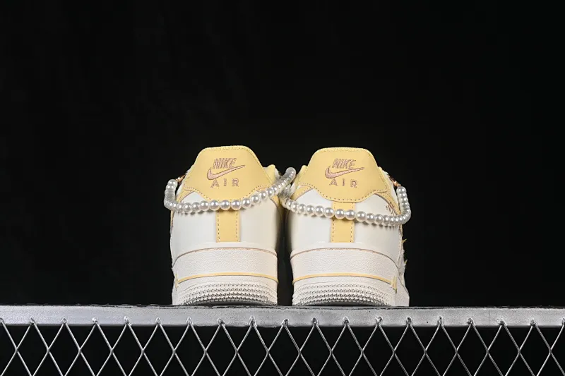 All categories Nk Air Force 1 Air Force series Nk Air Force 1 Low Air Force low-top Nike Air Force 1'07 Low Hand-painted graffiti Milk yellow pearl Spring whispers Air Force 1 low-top casual sneakers FJ7740-160